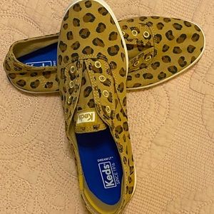 Sneakers! Cute with any outfit